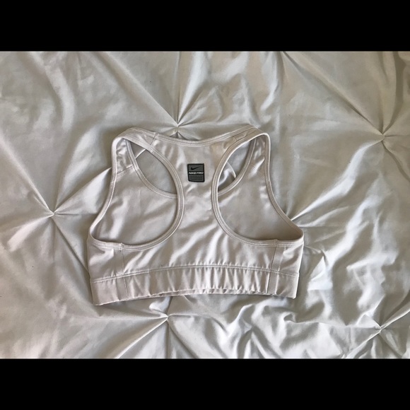 White Nike Sports-Bra - Picture 3 of 3
